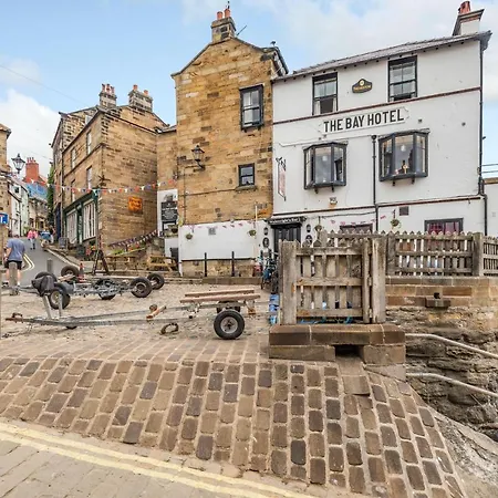 Brincliffe Robin Hood's Bay